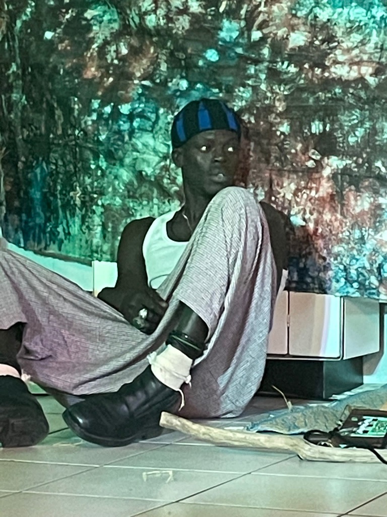 A37D9221-61E8-4811-946F-3A5B2F3B6896_1_105_c